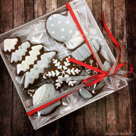 Коробка с прозрачной крышкой 12•12•3 см Белая (мини-1, крышка+дно) упак. 5-25 шт Коробка с прозрачной крышкой 12•12•3 см Белая (мини-1, крышка+дно) упак. 5-25 шт